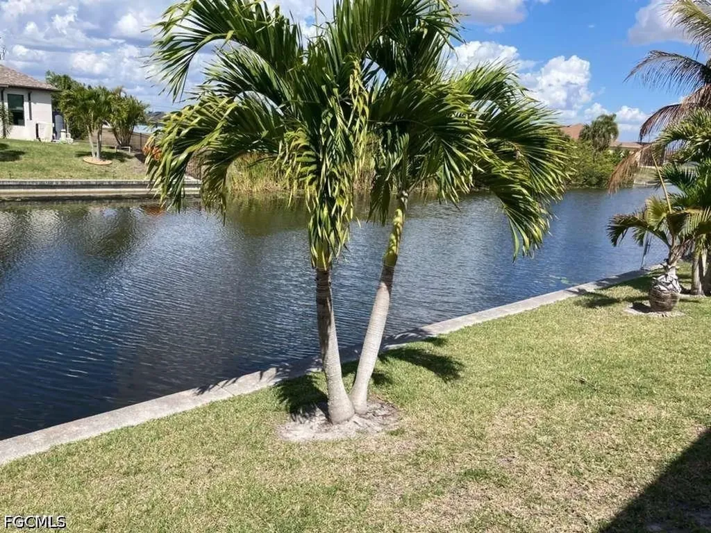 2637 NW 1st Street Cape Coral FL 33993