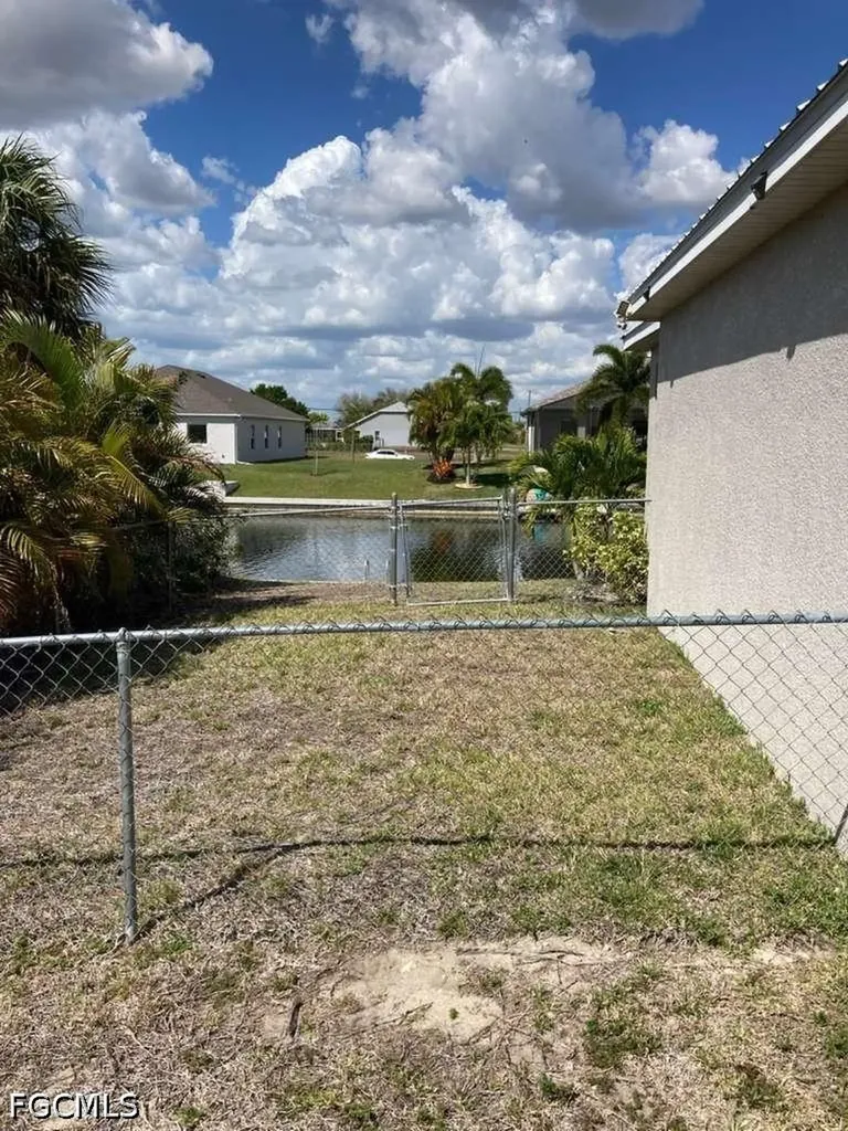2637 NW 1st Street Cape Coral FL 33993