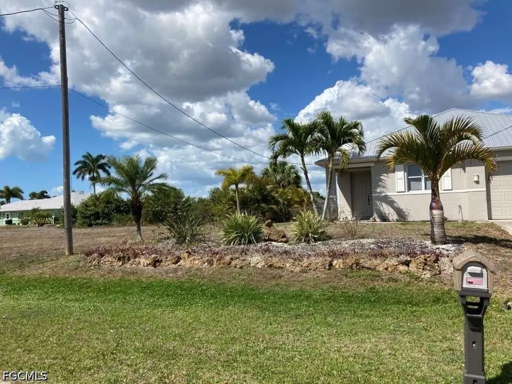 2637 NW 1st Street Cape Coral FL 33993