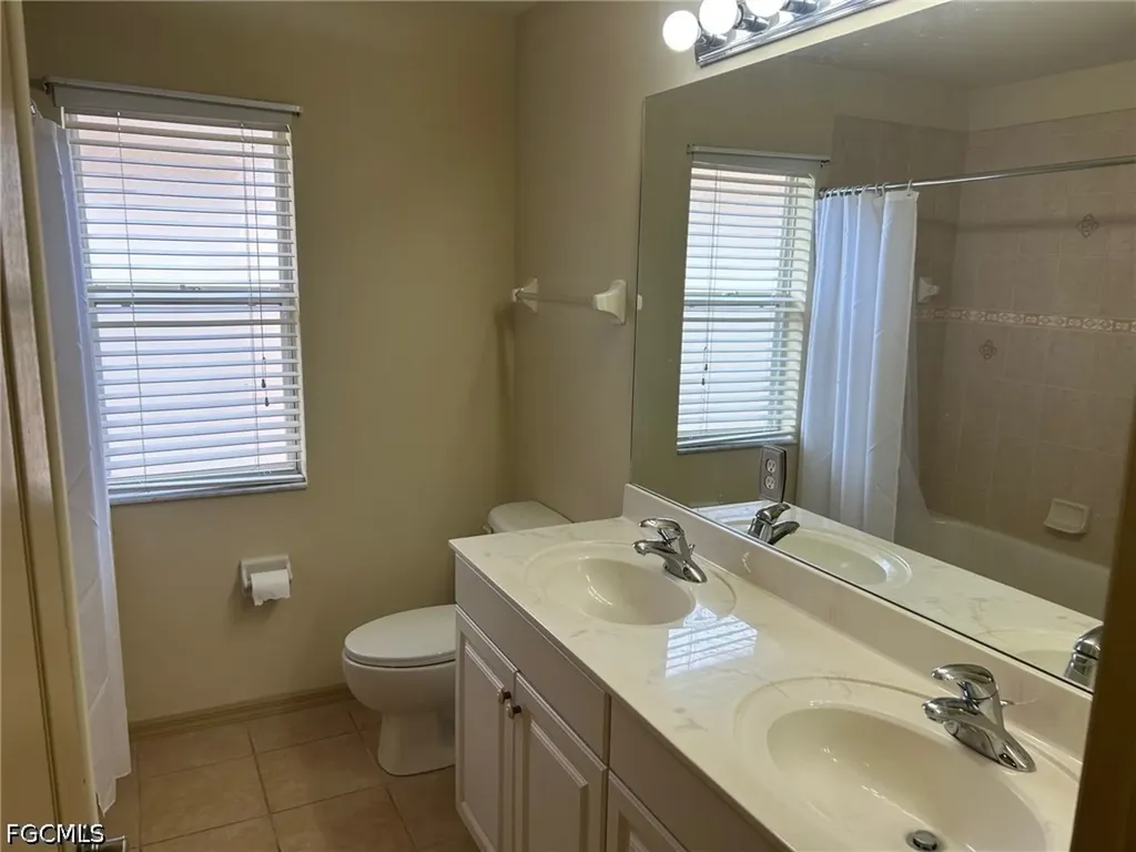 20650 Torre Del Lago Street Estero FL 33928