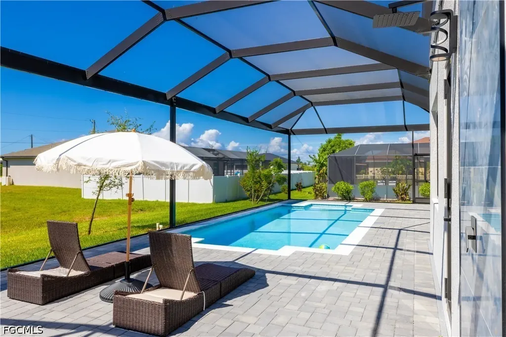 10 SW 33rd Place Cape Coral FL 33991