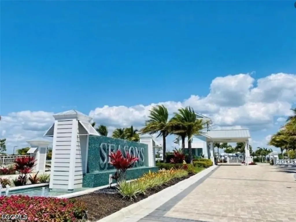 28000 Longboat Key Run Bonita Springs FL 34135