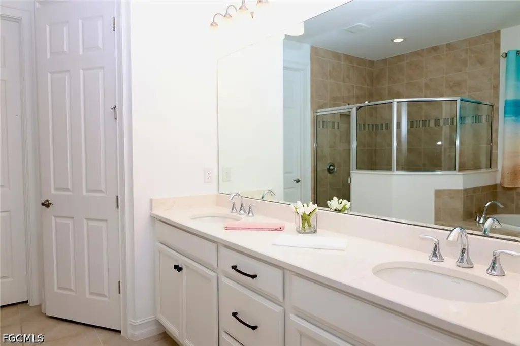 28000 Longboat Key Run Bonita Springs FL 34135