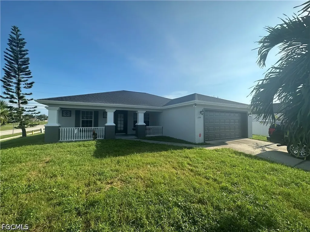 1706 Kismet Parkway E Cape Coral FL 33909