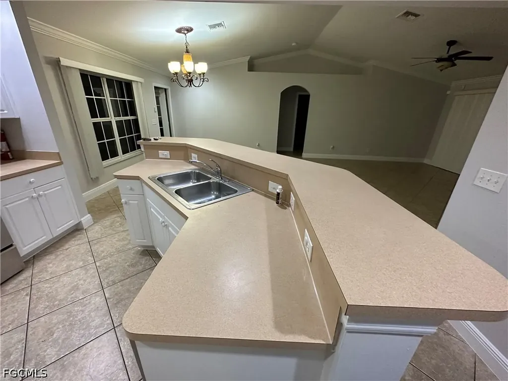 1706 Kismet Parkway E Cape Coral FL 33909