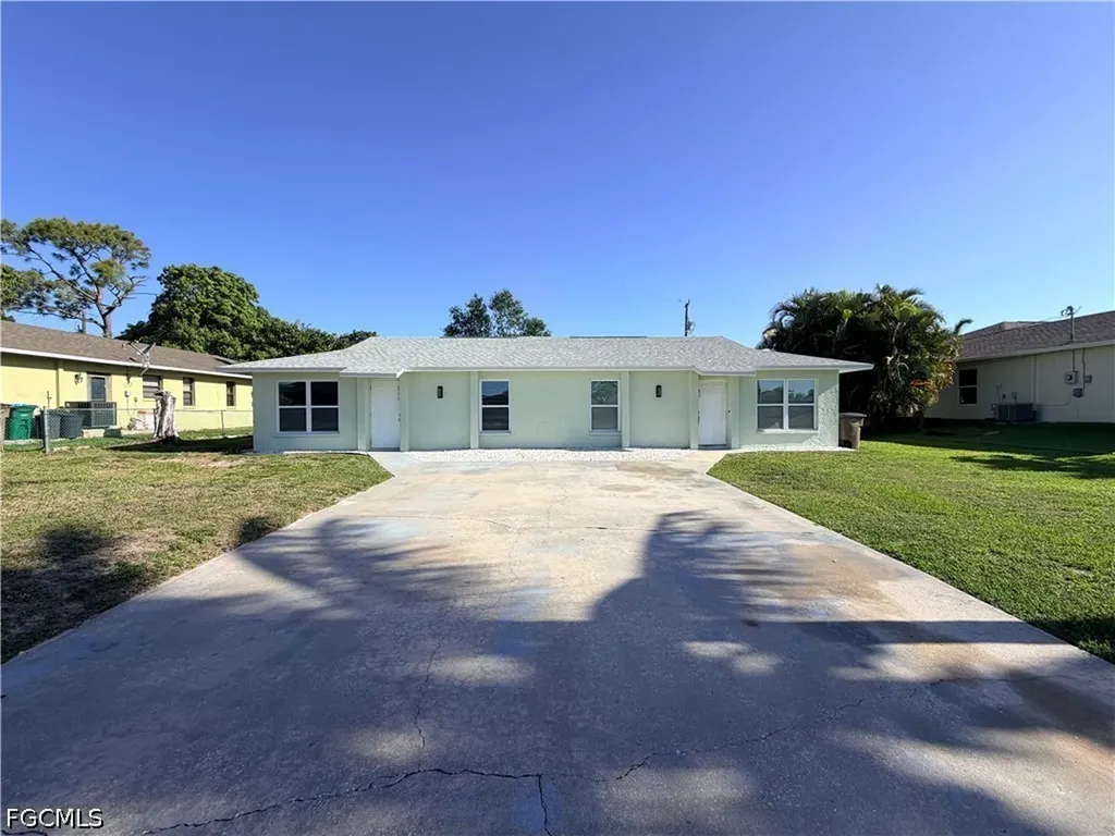 323 SW 17th Street Cape Coral FL 33991