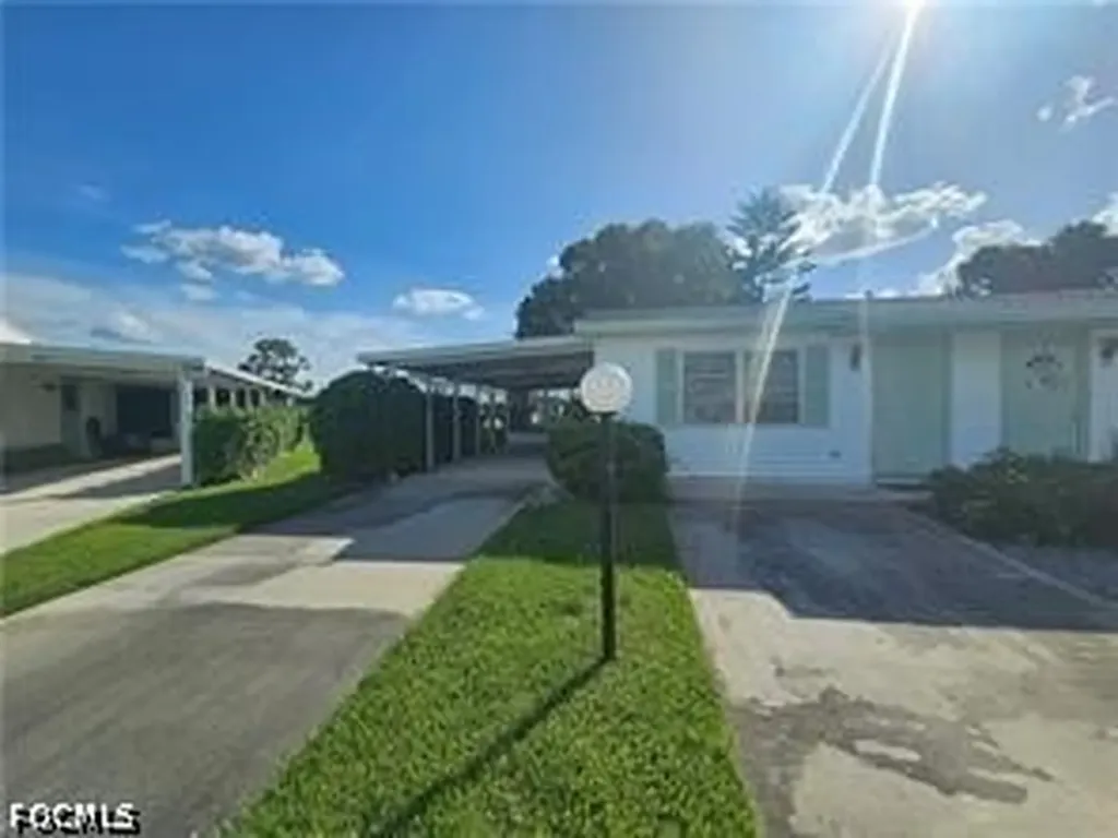 34 Desert Candle Circle Lehigh Acres FL 33936
