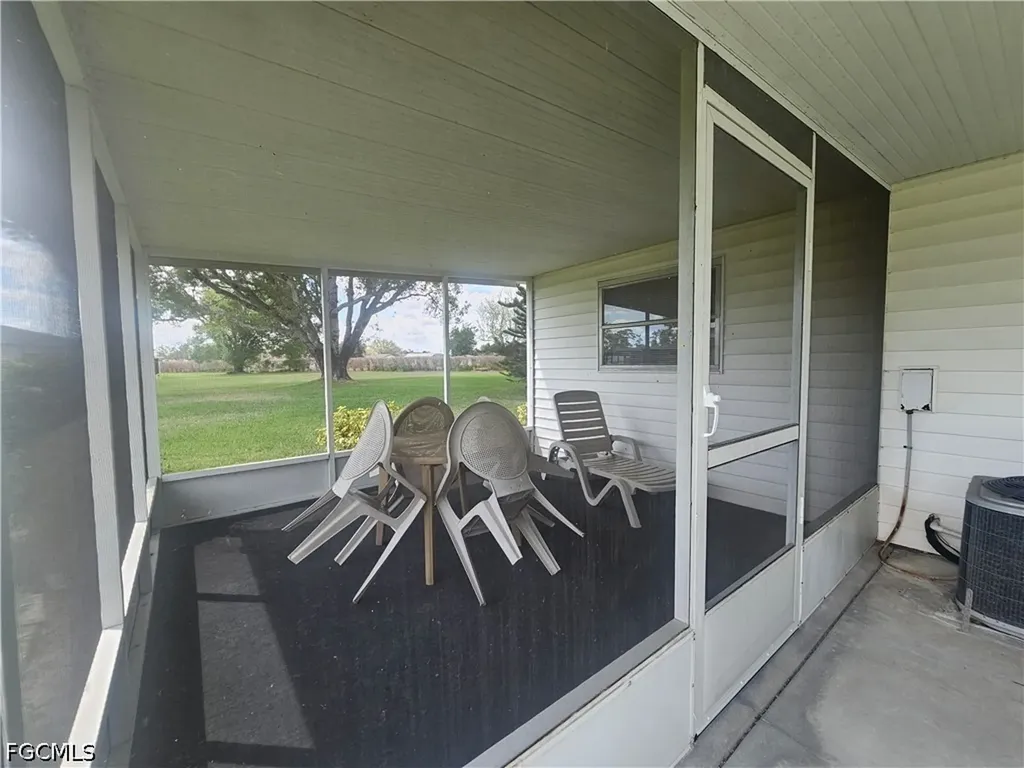 34 Desert Candle Circle Lehigh Acres FL 33936