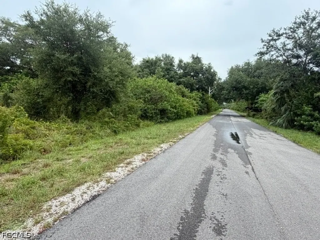 1905 Hamilton Avenue Lehigh Acres FL 33972
