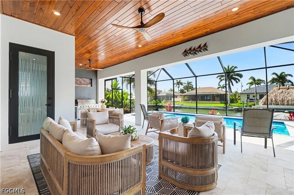 2814 Gleason Parkway Cape Coral FL 33914