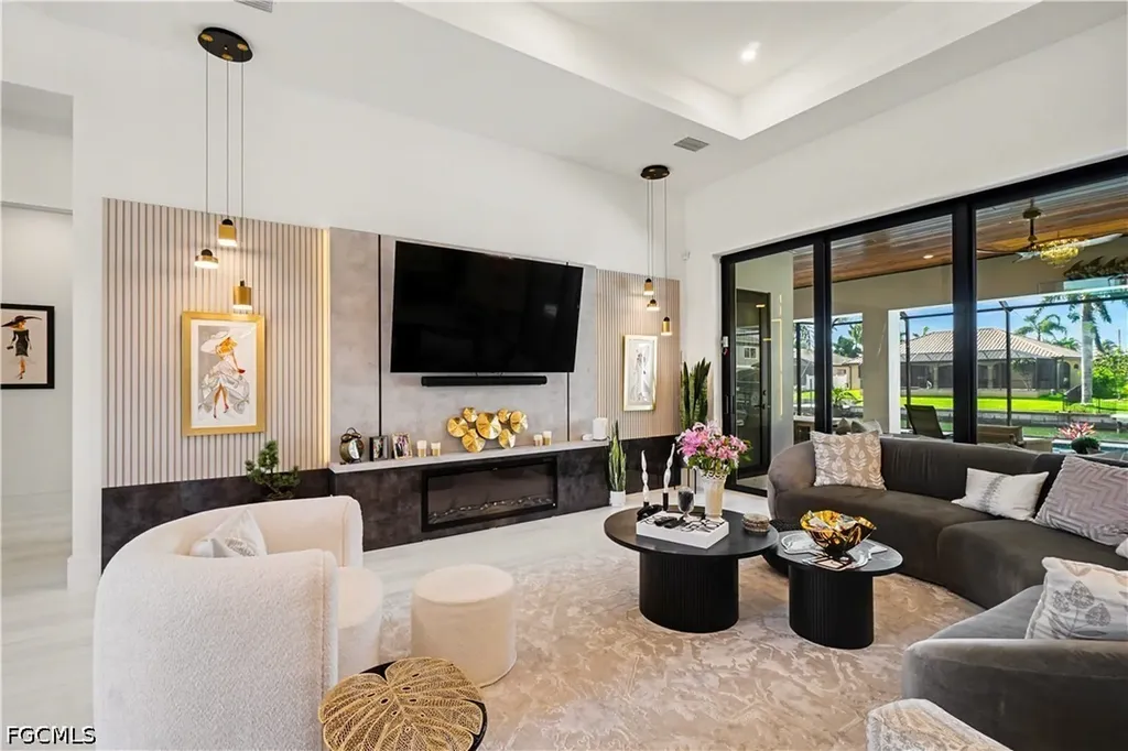 2814 Gleason Parkway Cape Coral FL 33914