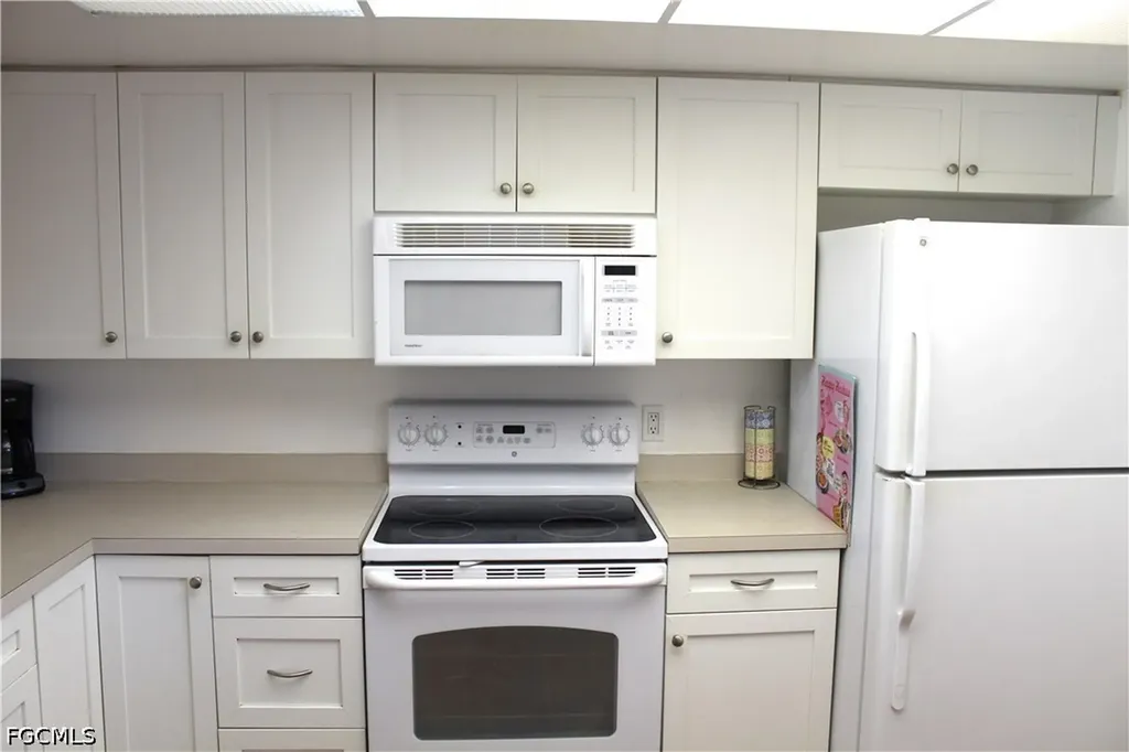 25806 Cockleshell Drive Bonita Springs FL 34135