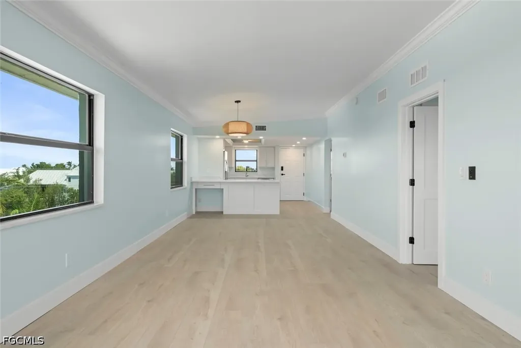 2737 W Gulf Drive Sanibel FL 33957