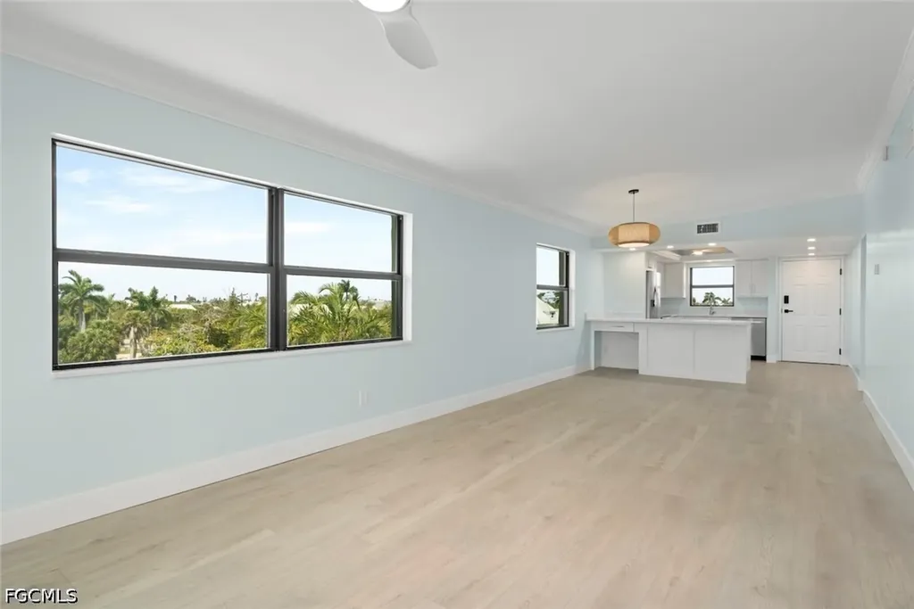 2737 W Gulf Drive Sanibel FL 33957