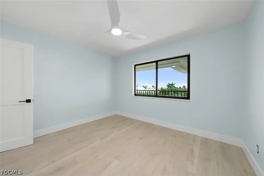 2737 W Gulf Drive Sanibel FL 33957