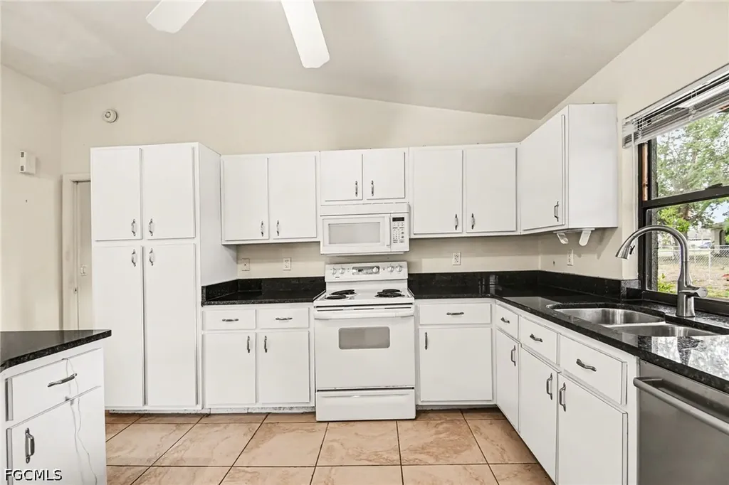 4118 SW 14th Avenue Cape Coral FL 33914