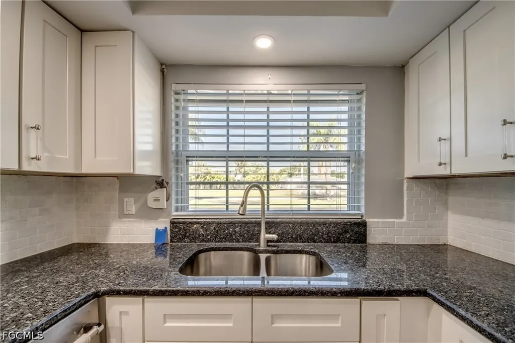 7050 Nantucket Circle North Fort Myers FL 33917