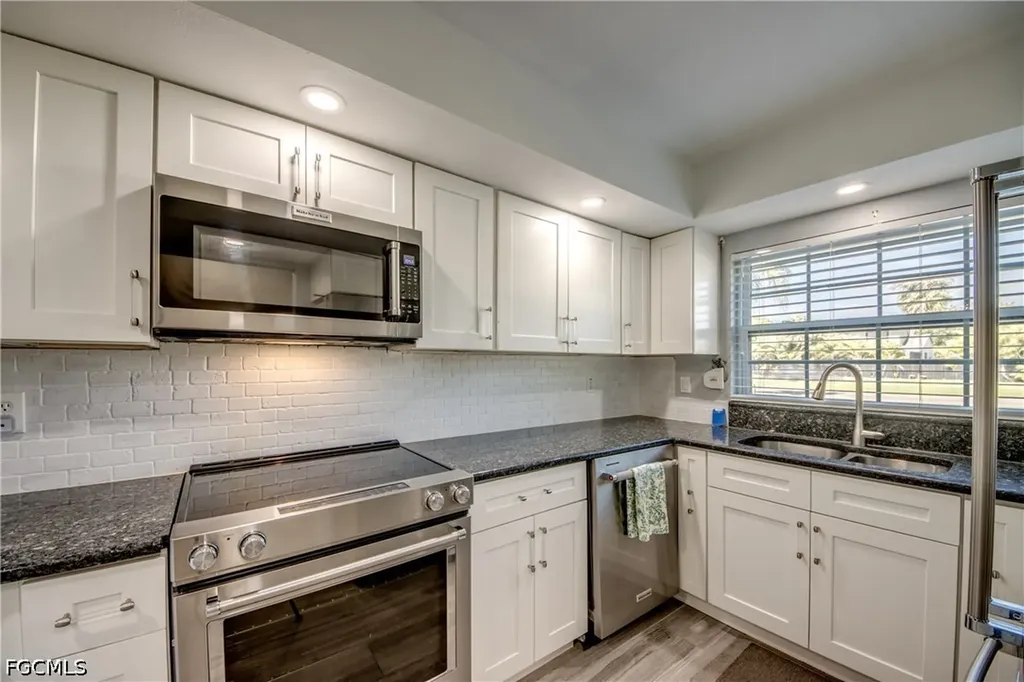 7050 Nantucket Circle North Fort Myers FL 33917