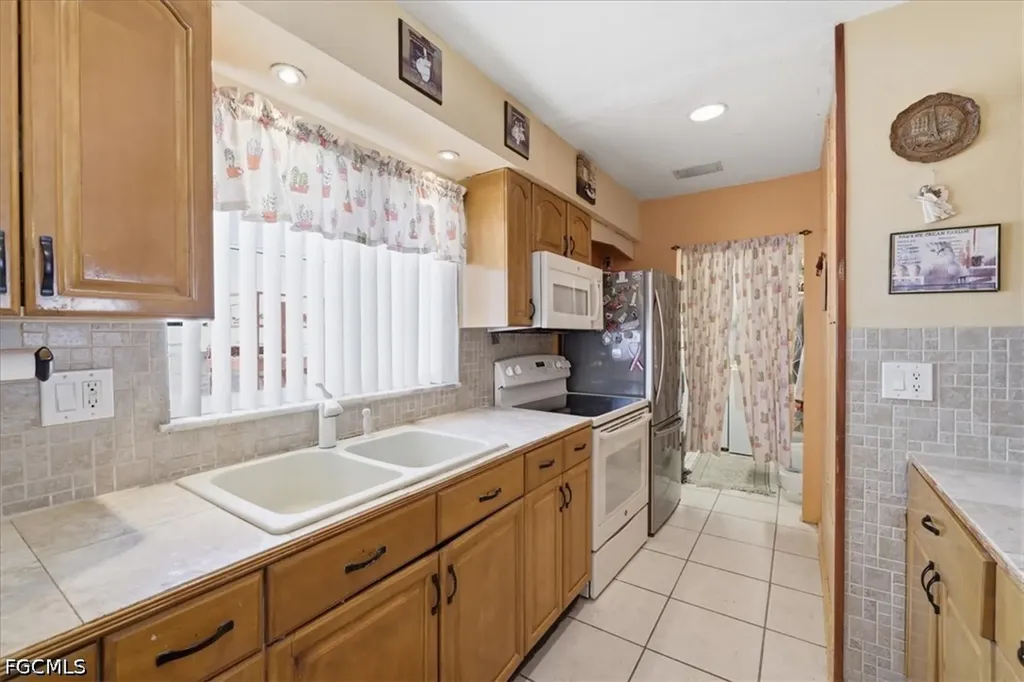 1524 Markdale Street E Lehigh Acres FL 33936