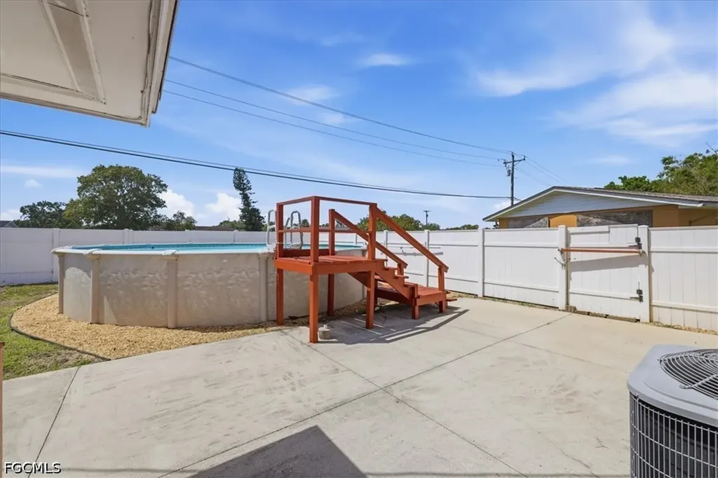 1524 Markdale Street E Lehigh Acres FL 33936