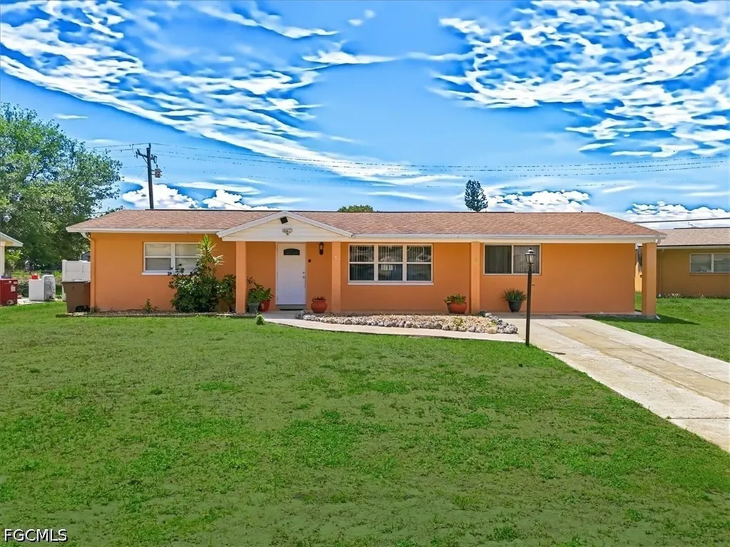 1524 Markdale Street E Lehigh Acres FL 33936
