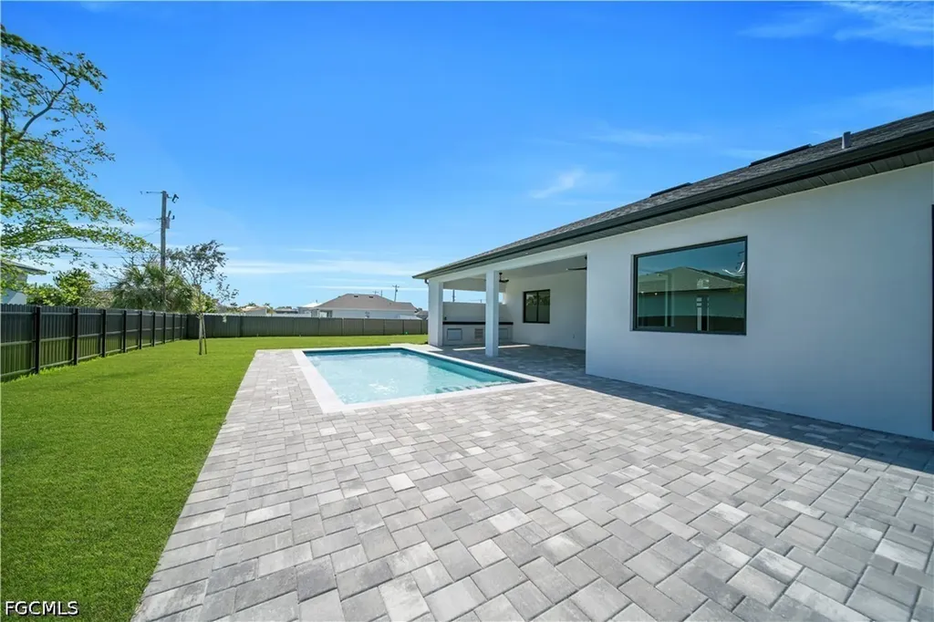 1003 Embers Parkway W Cape Coral FL 33993