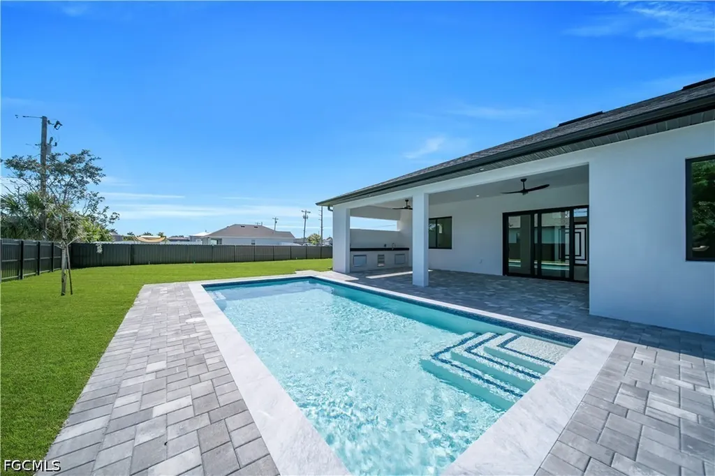 1003 Embers Parkway W Cape Coral FL 33993