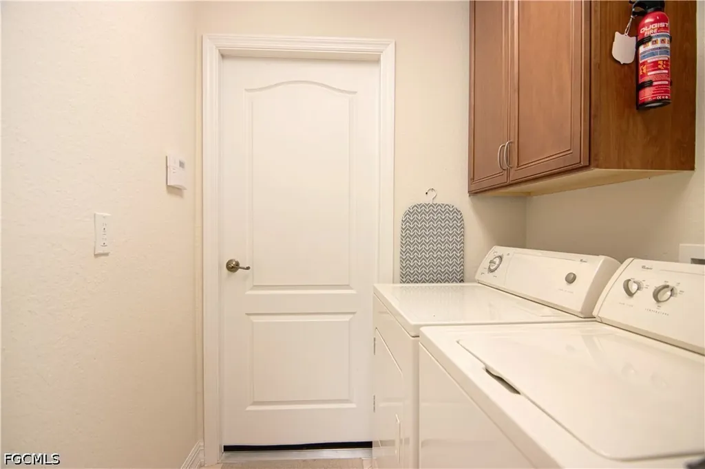 5023 Agualinda Boulevard Cape Coral FL 33914