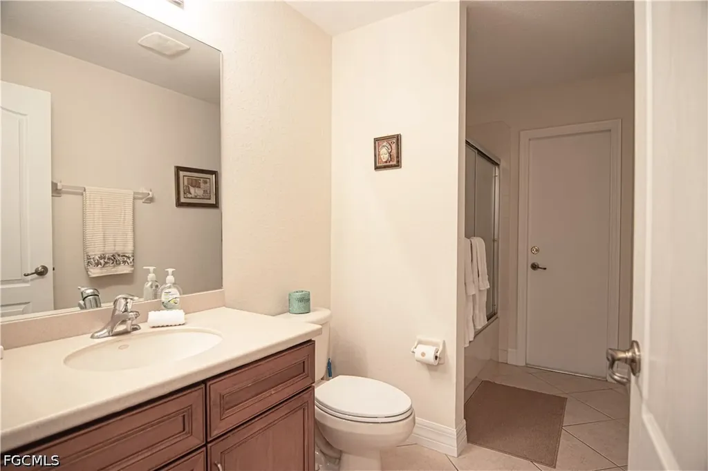 5023 Agualinda Boulevard Cape Coral FL 33914