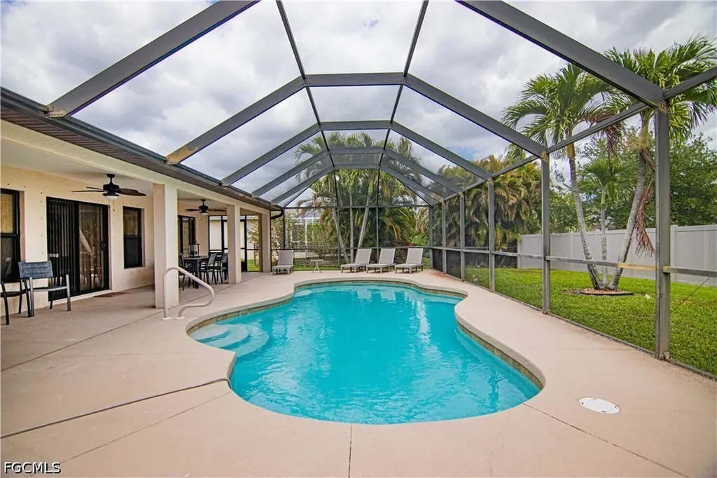 5023 Agualinda Boulevard Cape Coral FL 33914