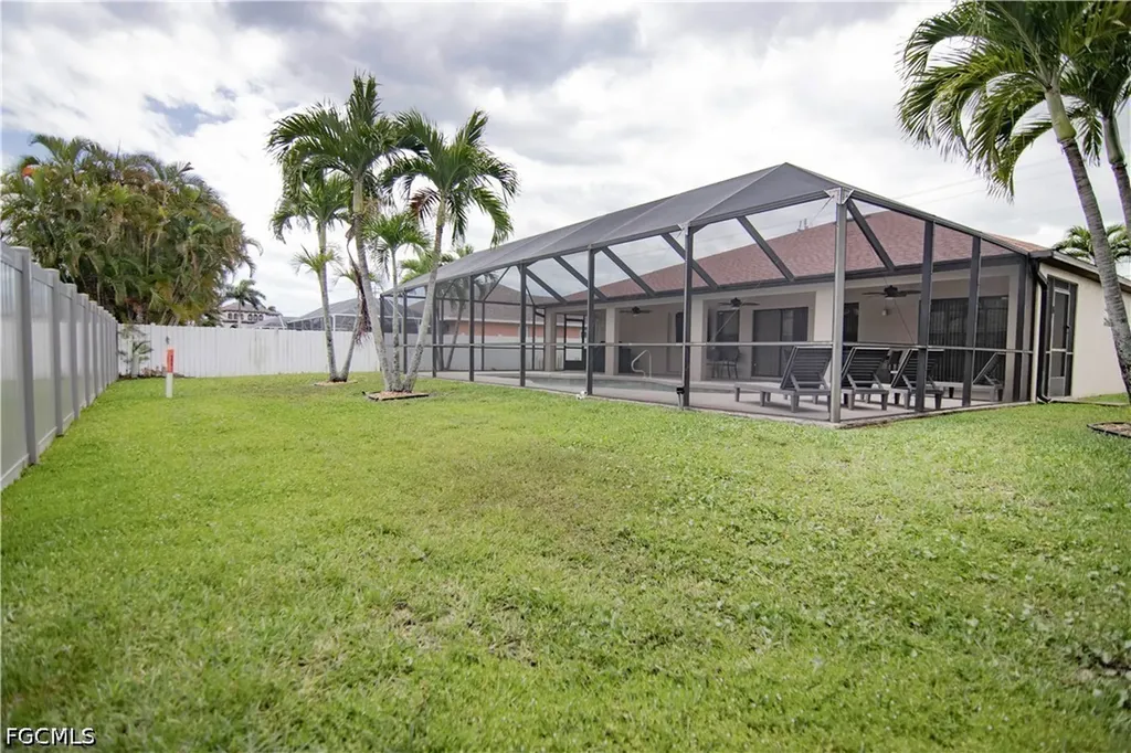 5023 Agualinda Boulevard Cape Coral FL 33914