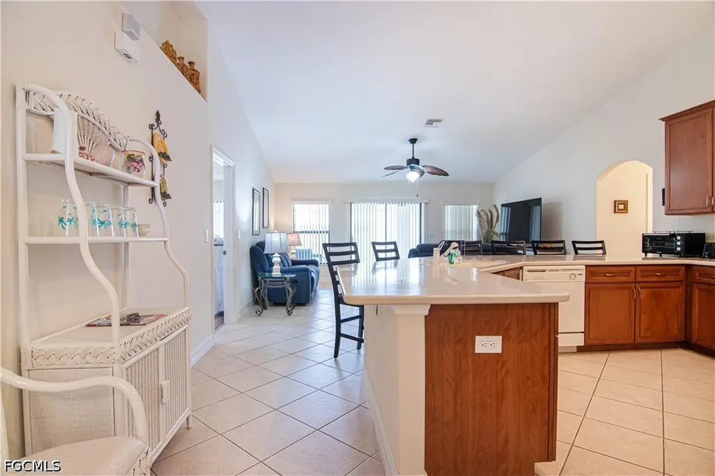 5023 Agualinda Boulevard Cape Coral FL 33914