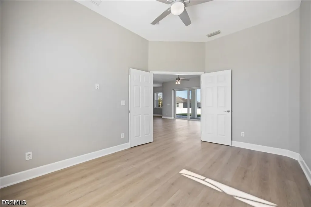 1910 NW 21st Place Cape Coral FL 33993