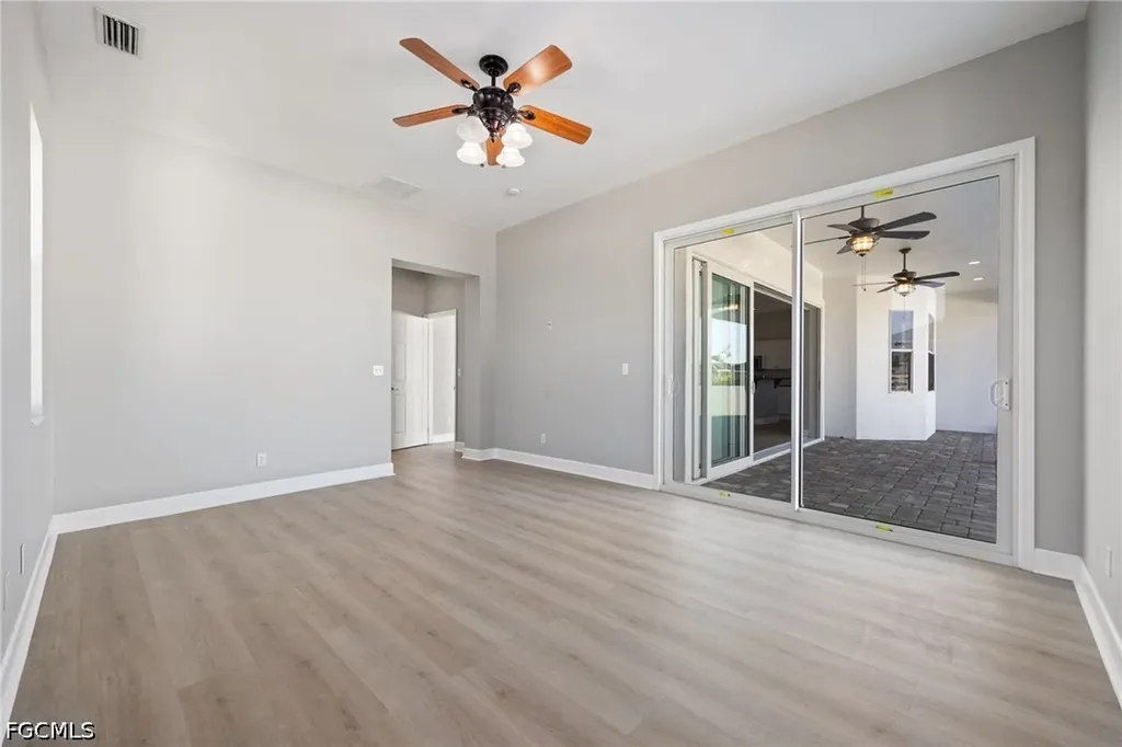 1910 NW 21st Place Cape Coral FL 33993