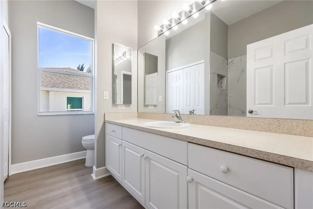 1910 NW 21st Place Cape Coral FL 33993