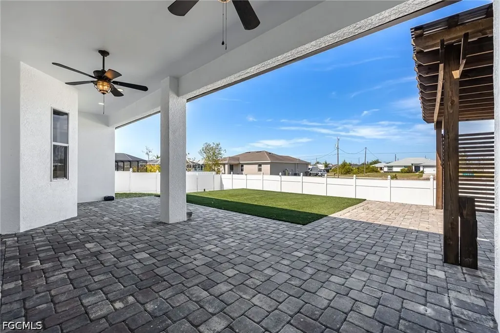 1910 NW 21st Place Cape Coral FL 33993