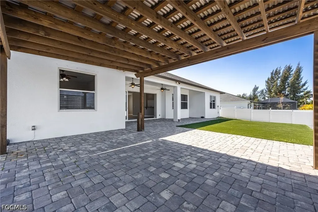 1910 NW 21st Place Cape Coral FL 33993