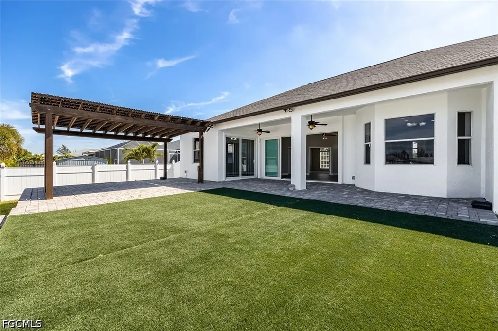1910 NW 21st Place Cape Coral FL 33993