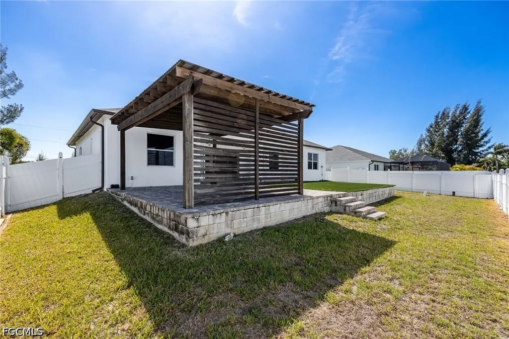 1910 NW 21st Place Cape Coral FL 33993