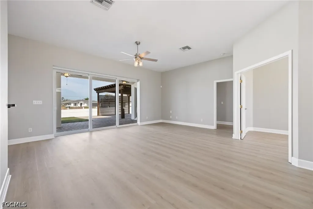 1910 NW 21st Place Cape Coral FL 33993