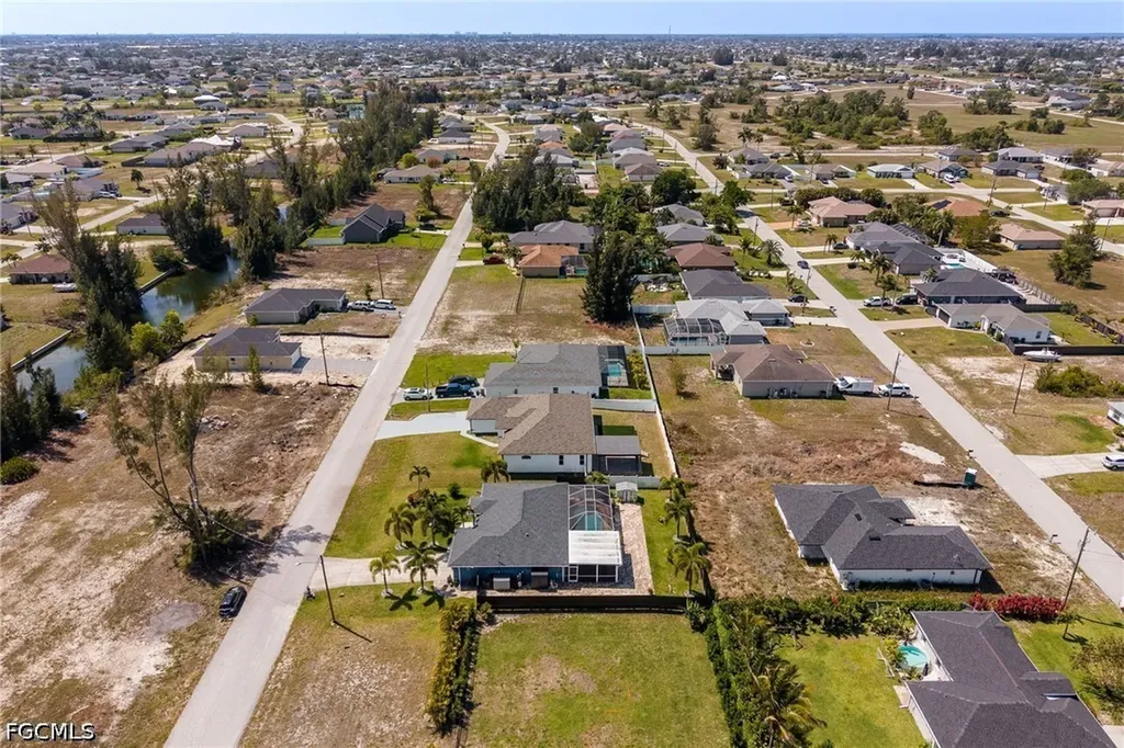 1910 NW 21st Place Cape Coral FL 33993