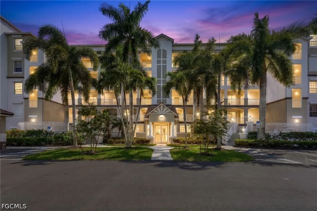 9121 Southmont Cove Fort Myers FL 33908