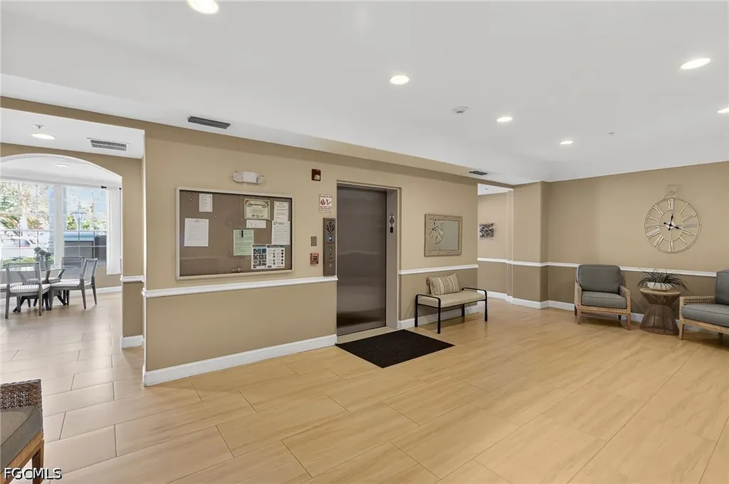 9121 Southmont Cove Fort Myers FL 33908