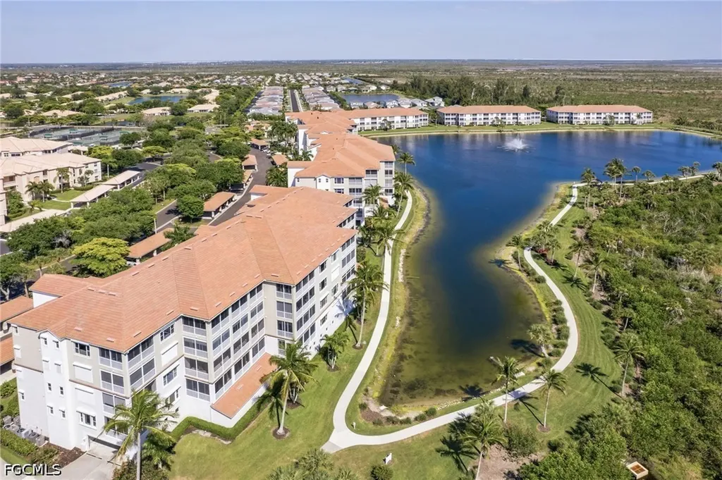 9121 Southmont Cove Fort Myers FL 33908