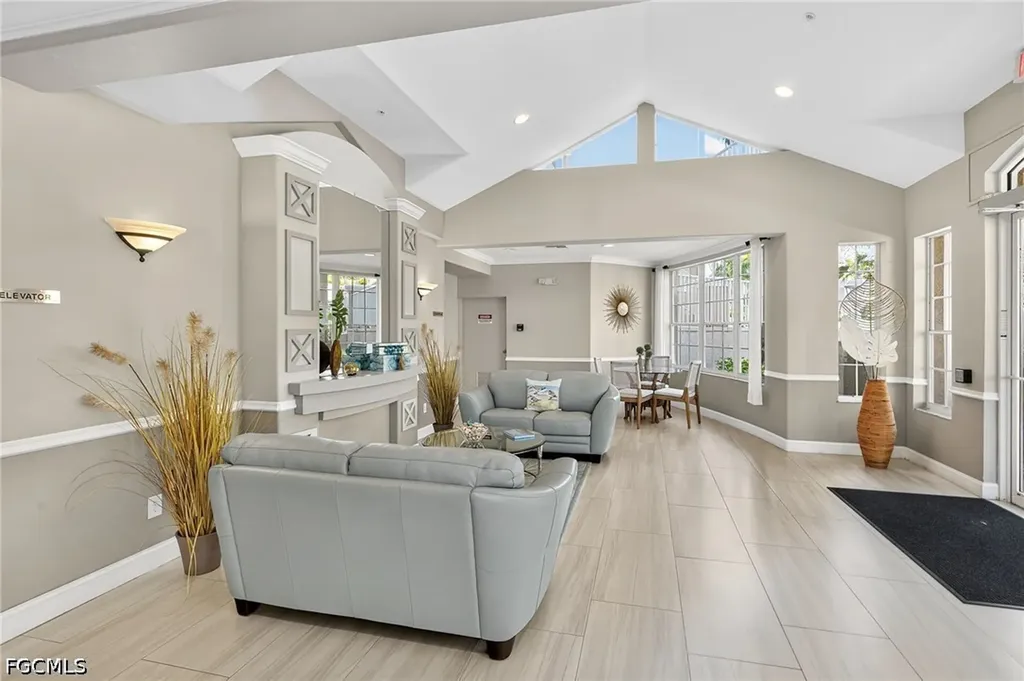 9121 Southmont Cove Fort Myers FL 33908