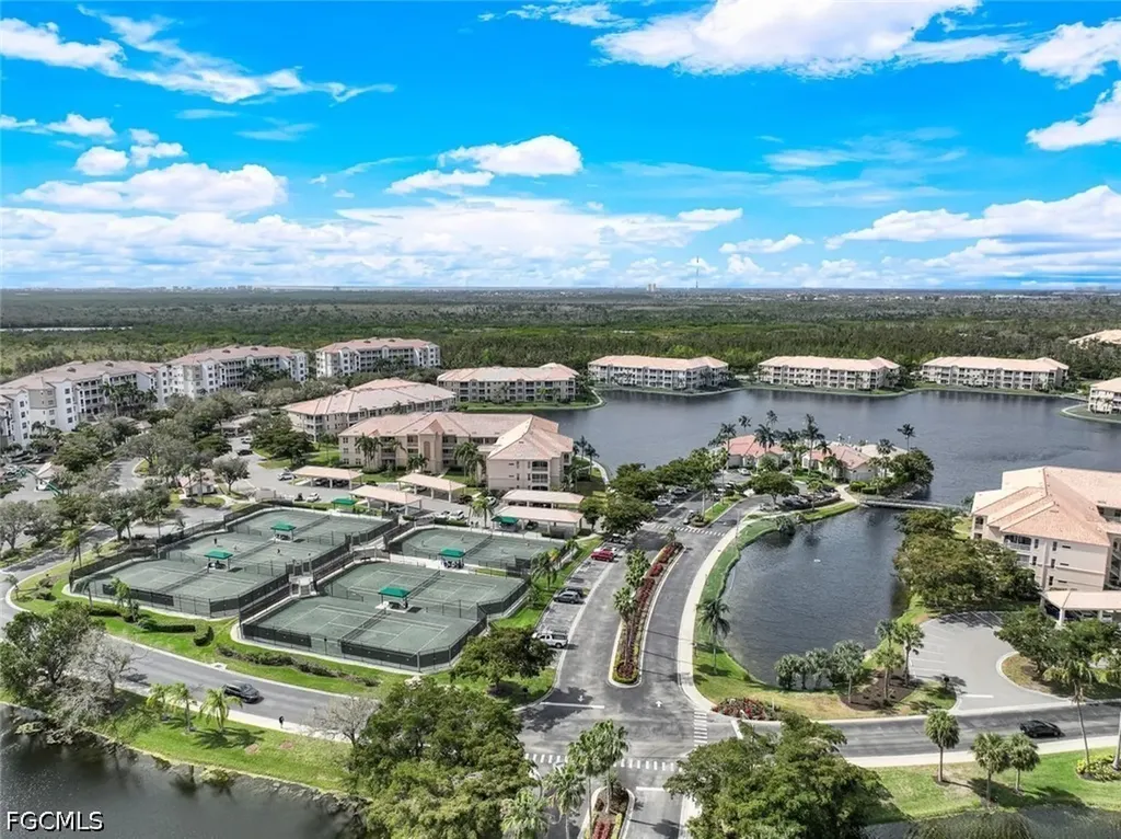 9121 Southmont Cove Fort Myers FL 33908