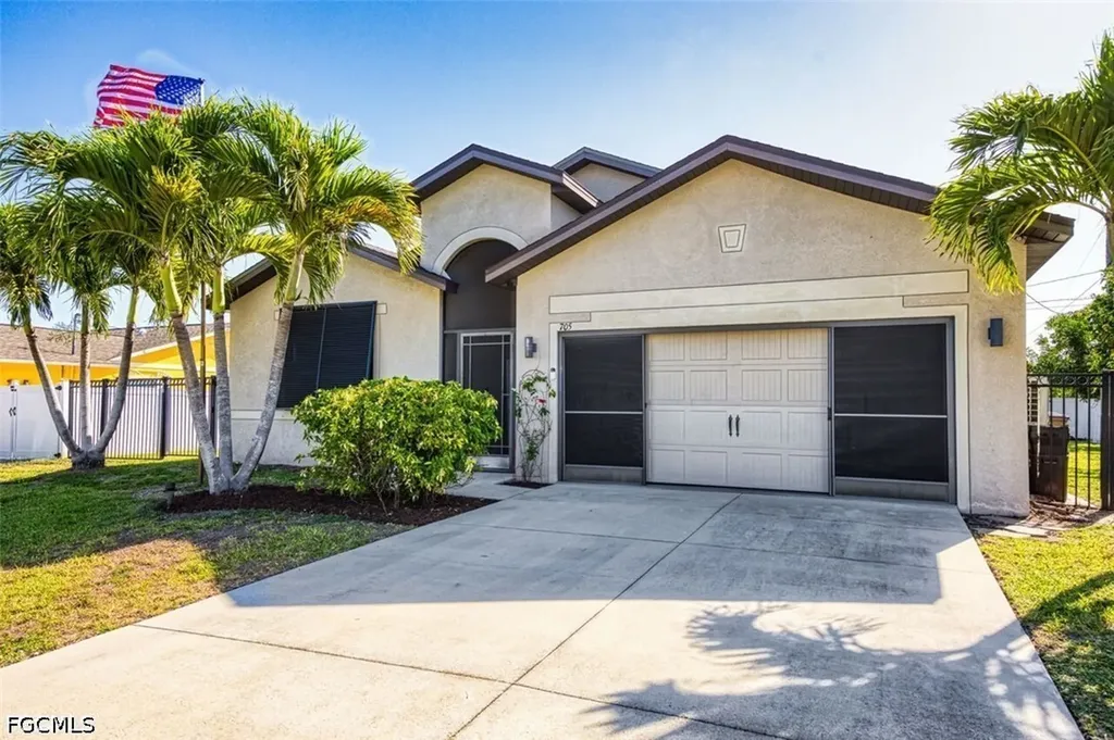 705 SW 10th Place Cape Coral FL 33991
