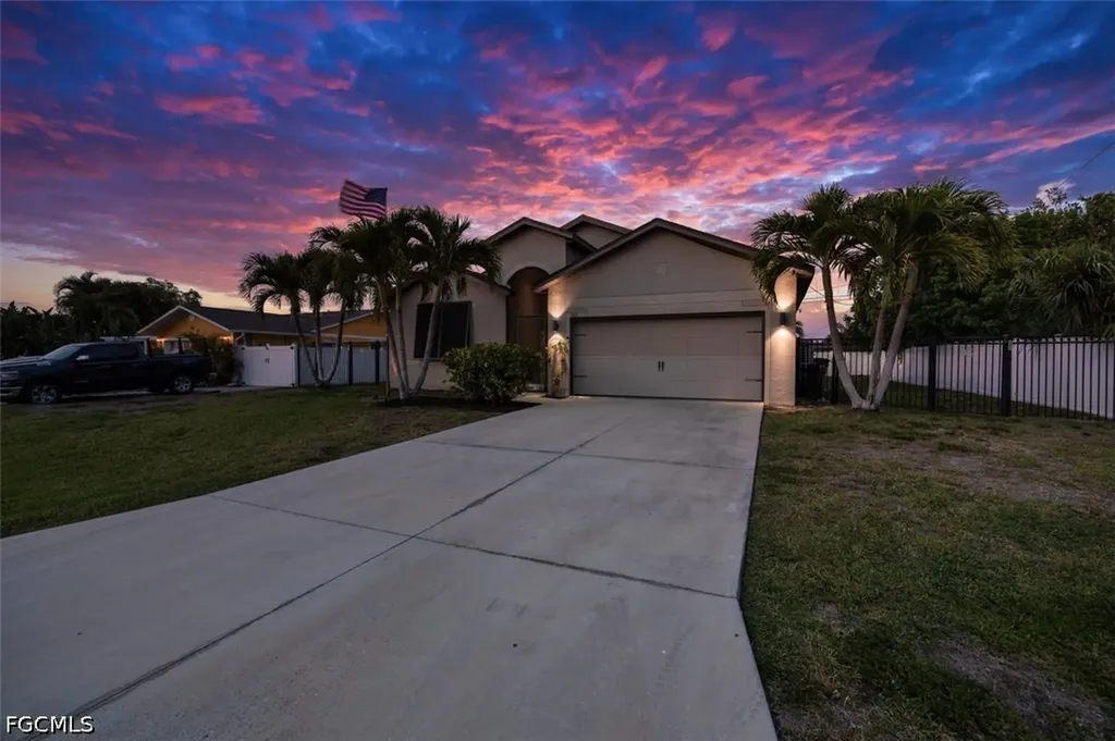 705 SW 10th Place Cape Coral FL 33991