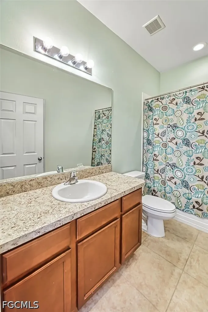705 SW 10th Place Cape Coral FL 33991