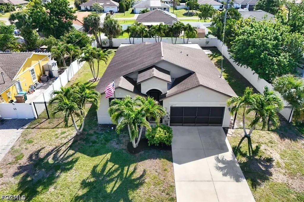 705 SW 10th Place Cape Coral FL 33991